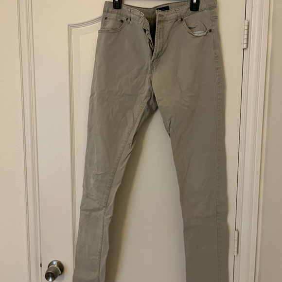 Men's Classic Khaki Chinos - Picture 1 of 2